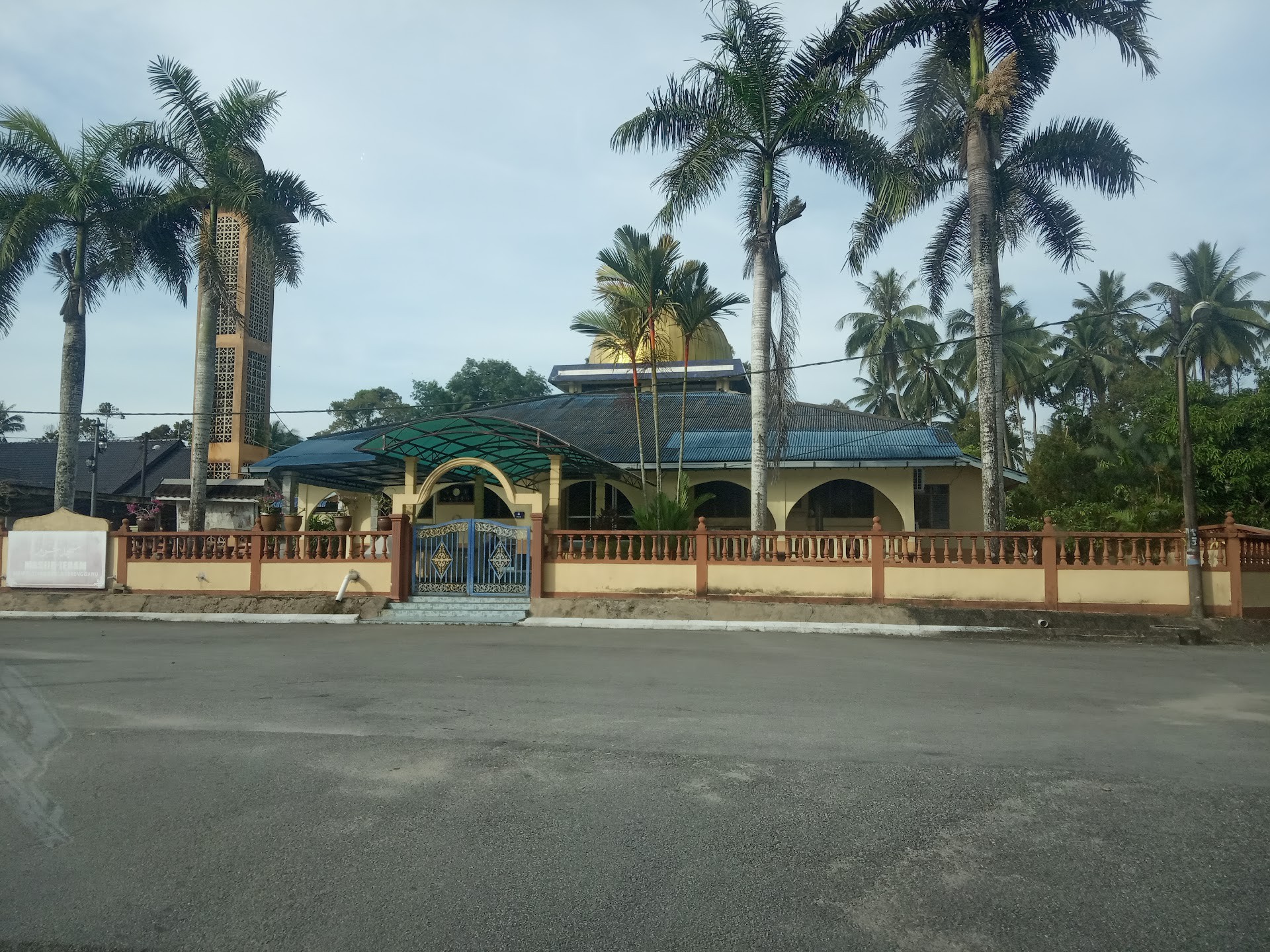 Gambar Masjid Jeram