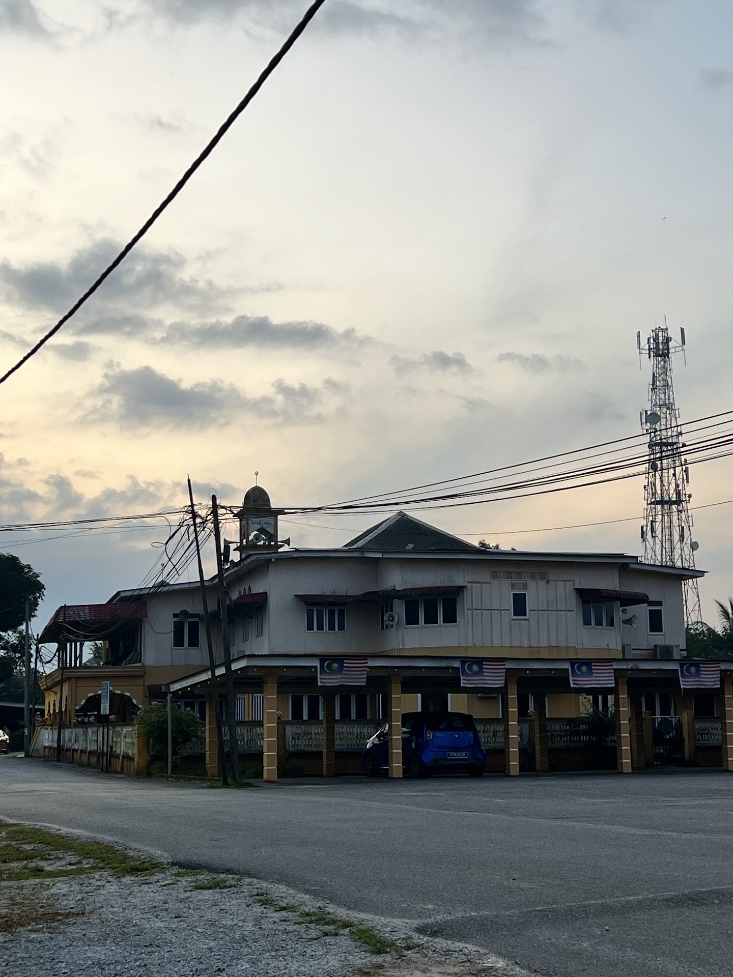Gambar Masjid Padang Midin