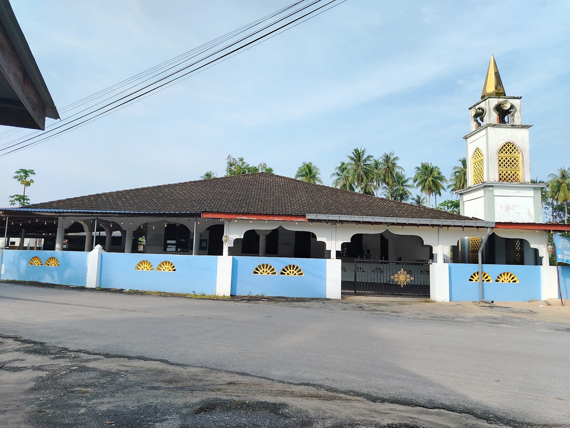 Gambar Masjid Kampung Gelong Gajah