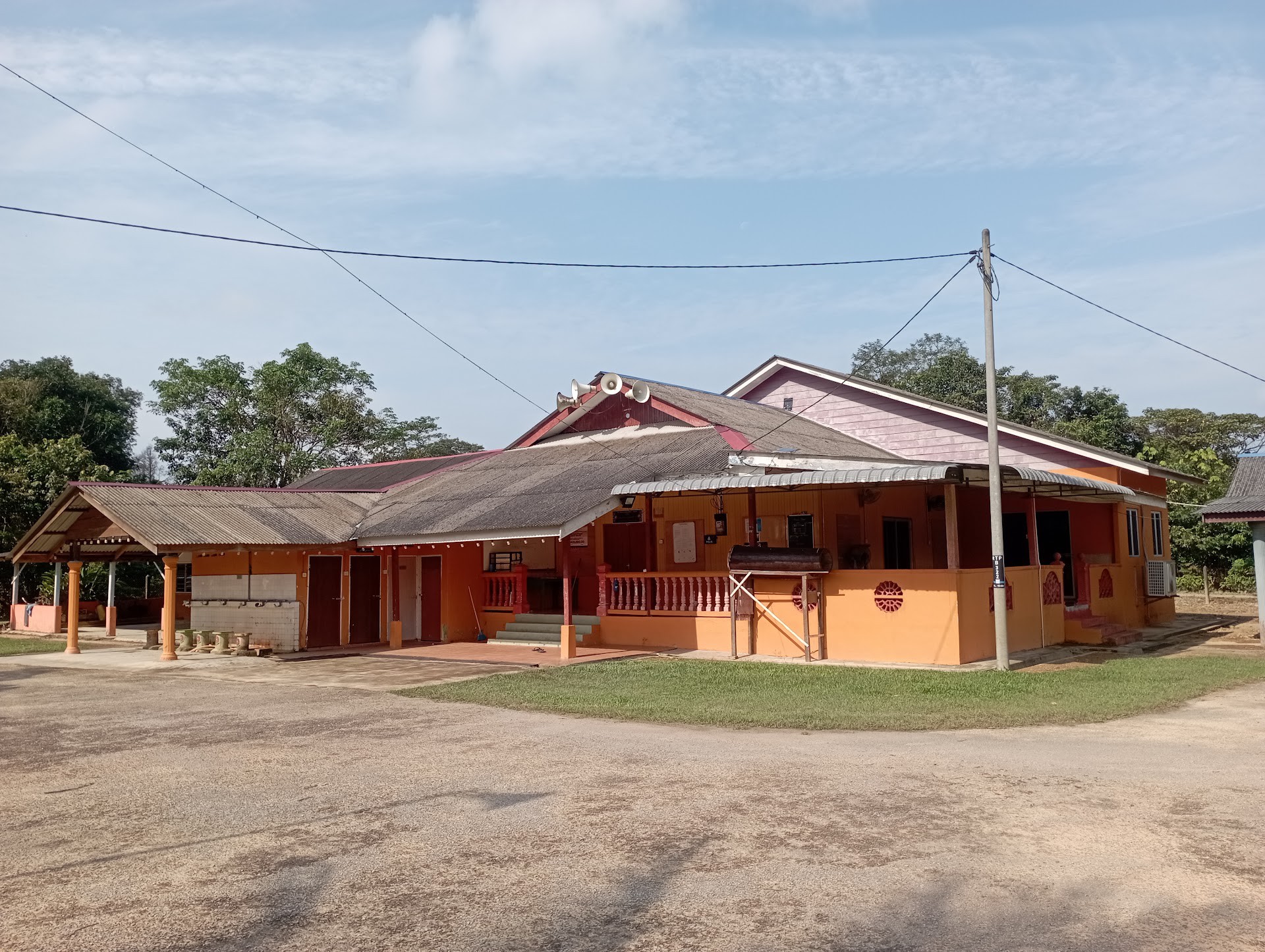 Gambar Masjid Kampung Tersusun Rantau Panjang