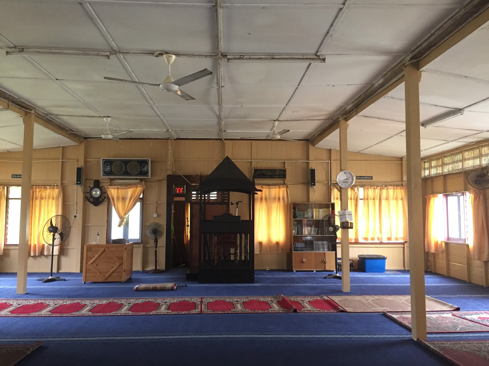 Gambar Masjid Ladang Bari