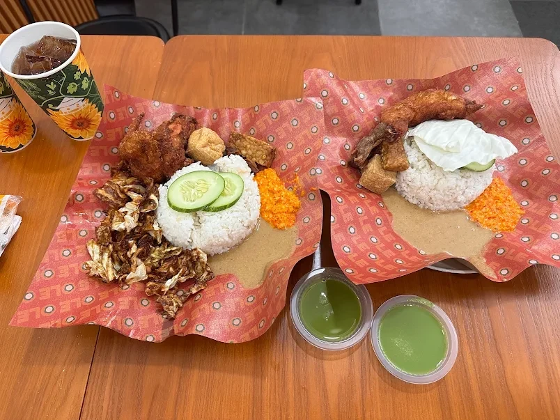 Gambar galeri OLE Ayam Gepuk