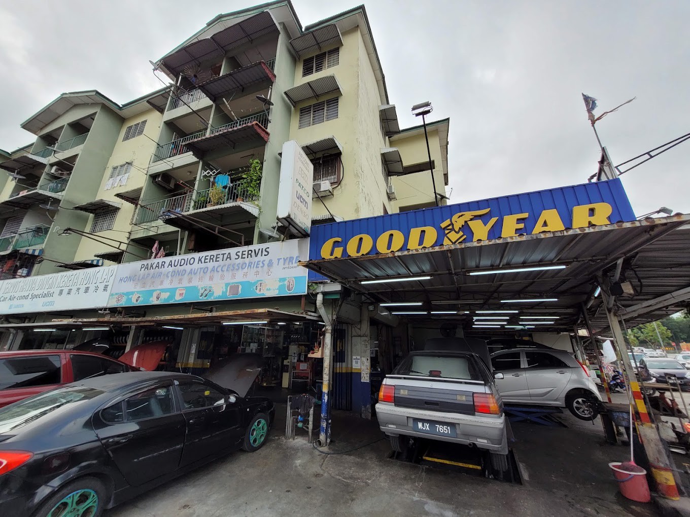 Gambar Hong Lap Air-Cond Auto Accessories & Tyre