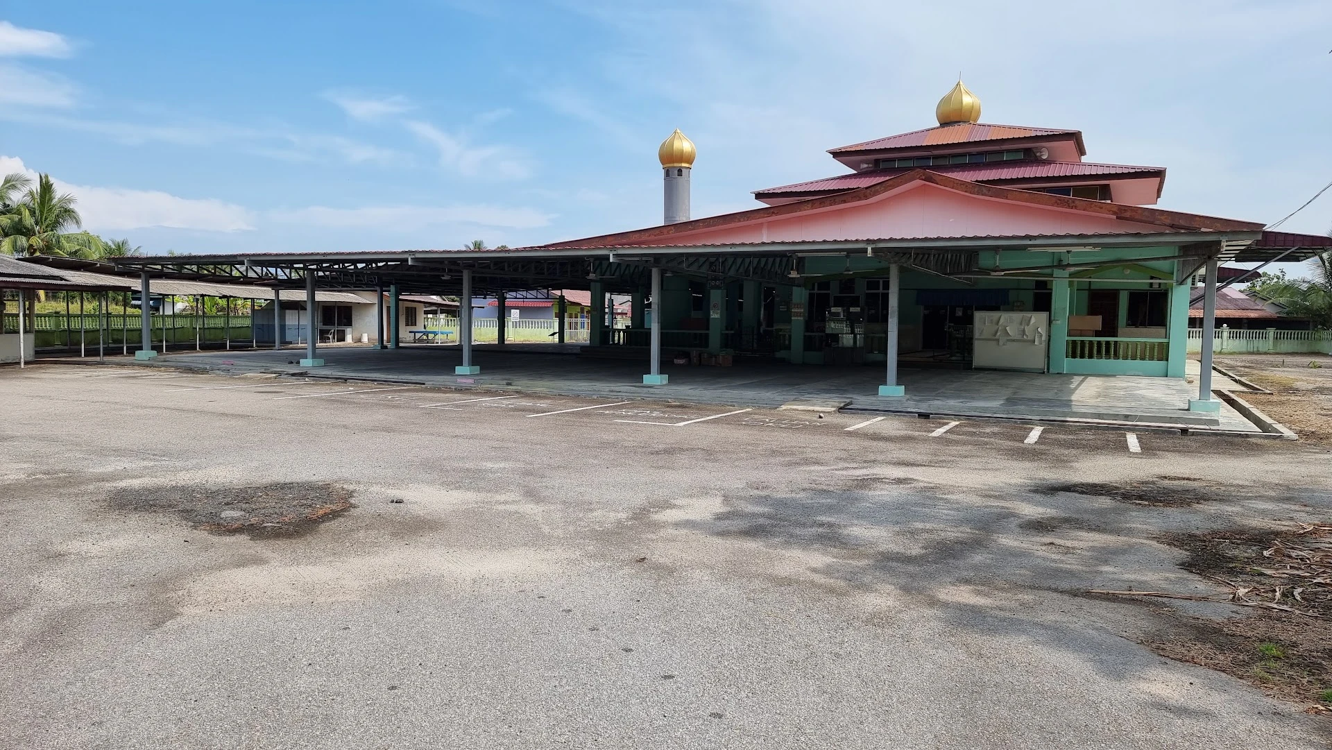 Gambar Masjid Al-Mukminun Seri Mendapat