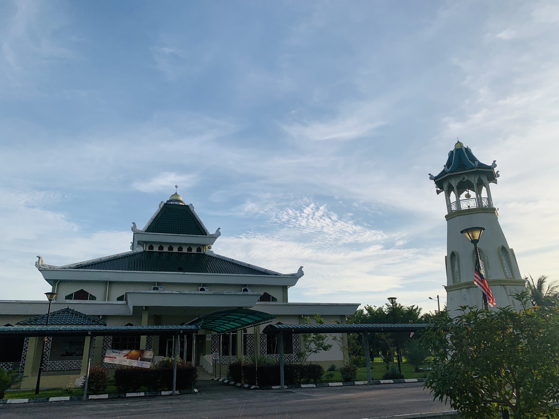 Gambar Masjid Al-Muttaqin Tedong