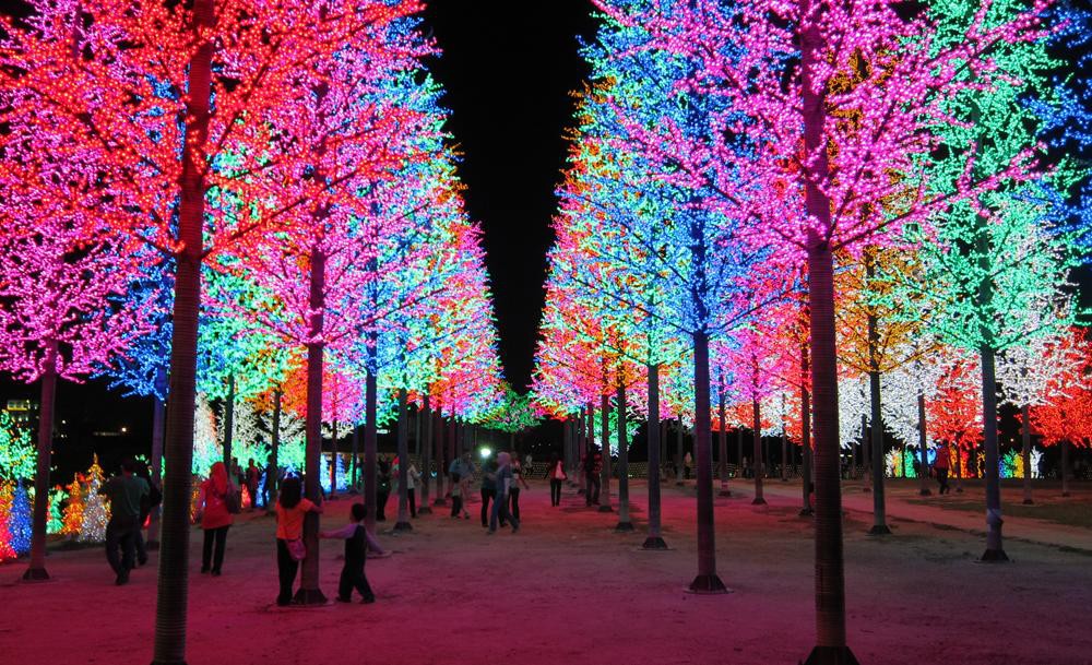 Gambar i-City Theme Park