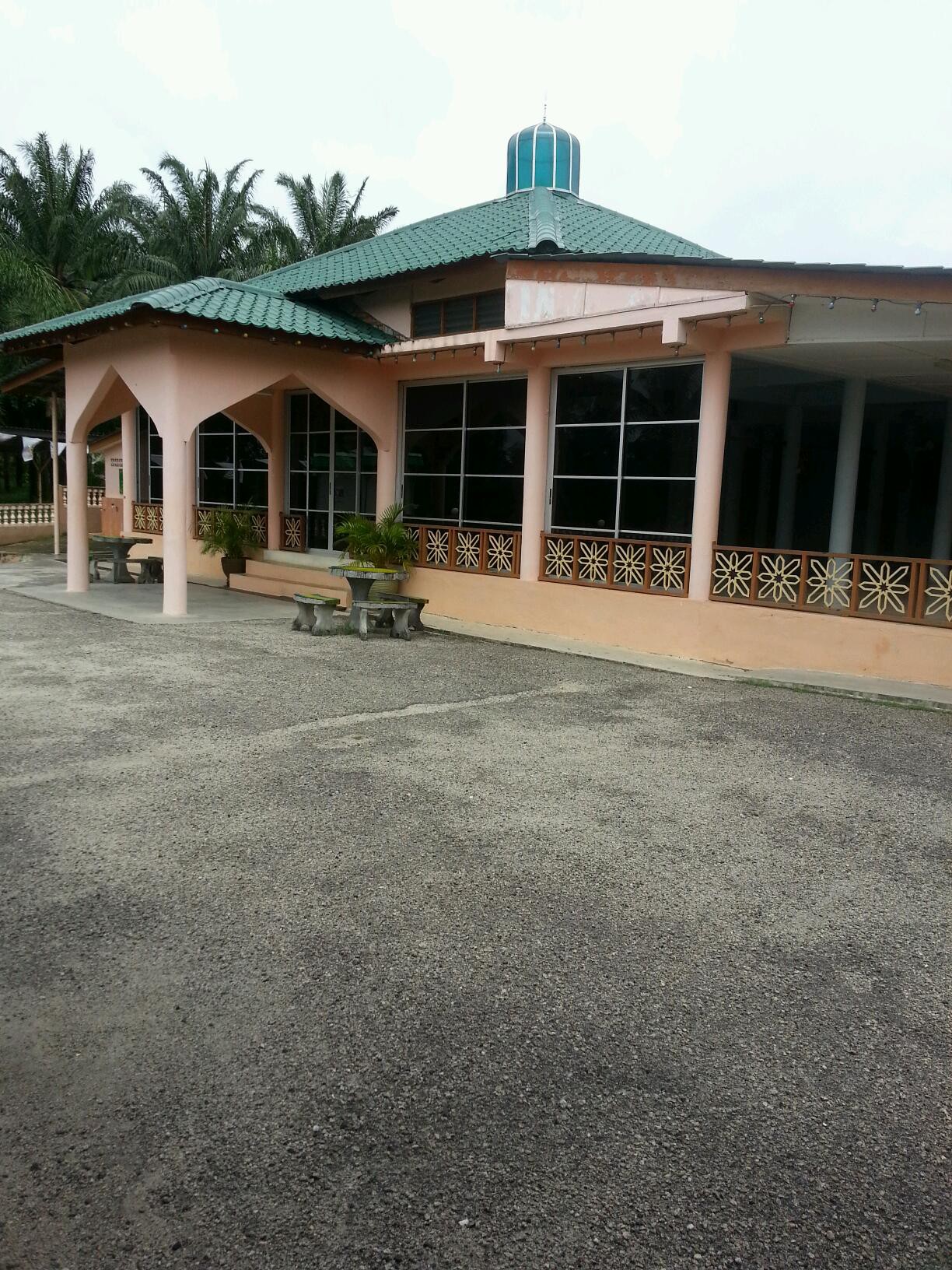 Gambar Masjid Saidina Osman Felda Tun Ghafar Air Kangkong
