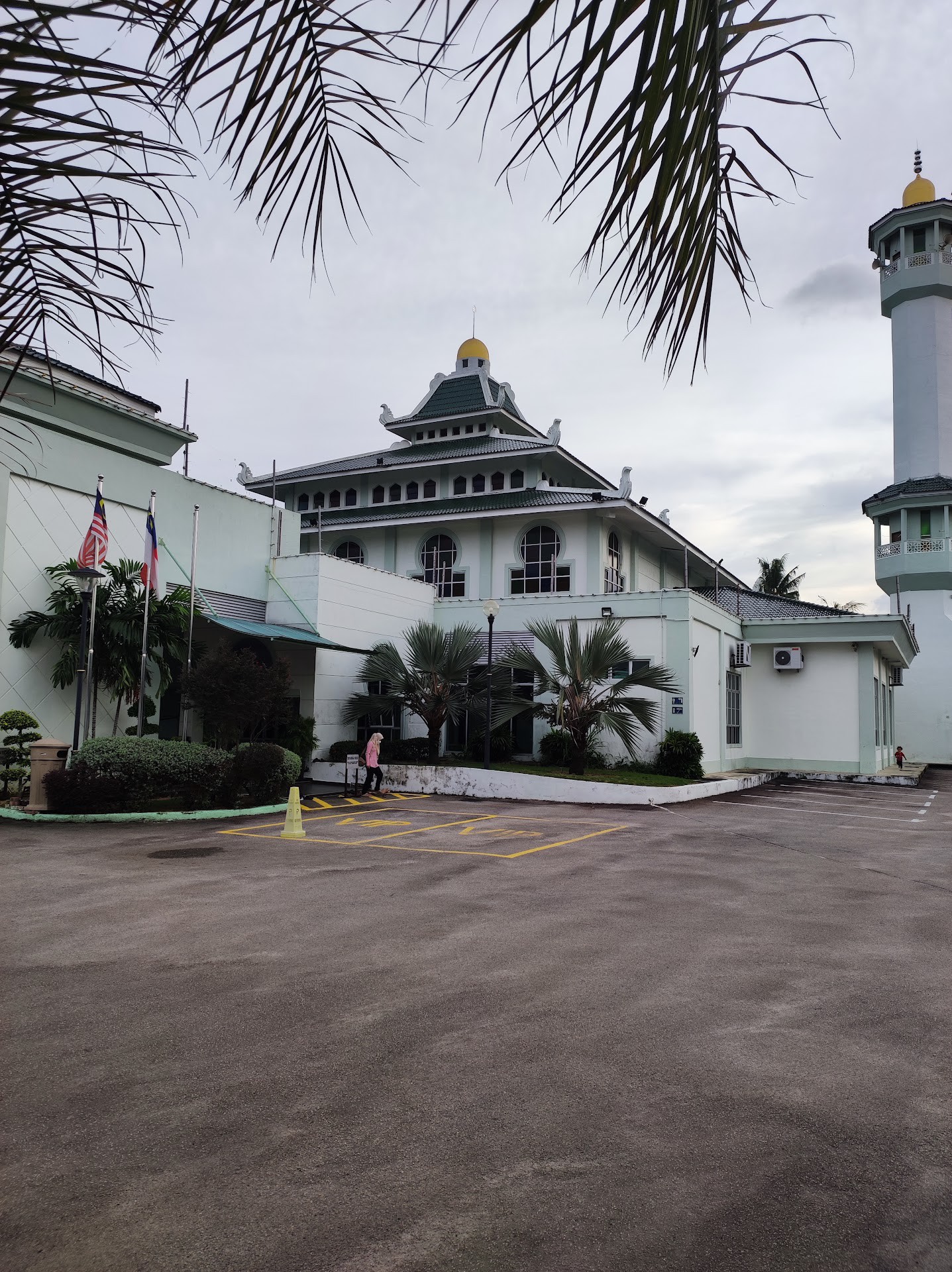 Gambar Masjid Al-Hidayah Batu Berendam