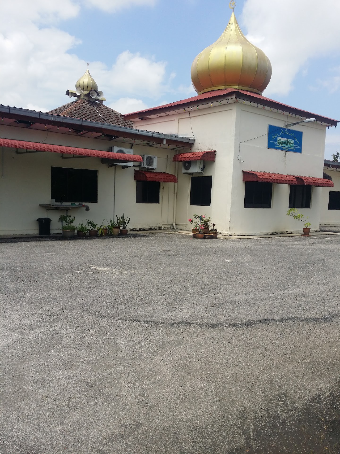 Gambar Masjid Al-Istiqlal Taman Merdeka