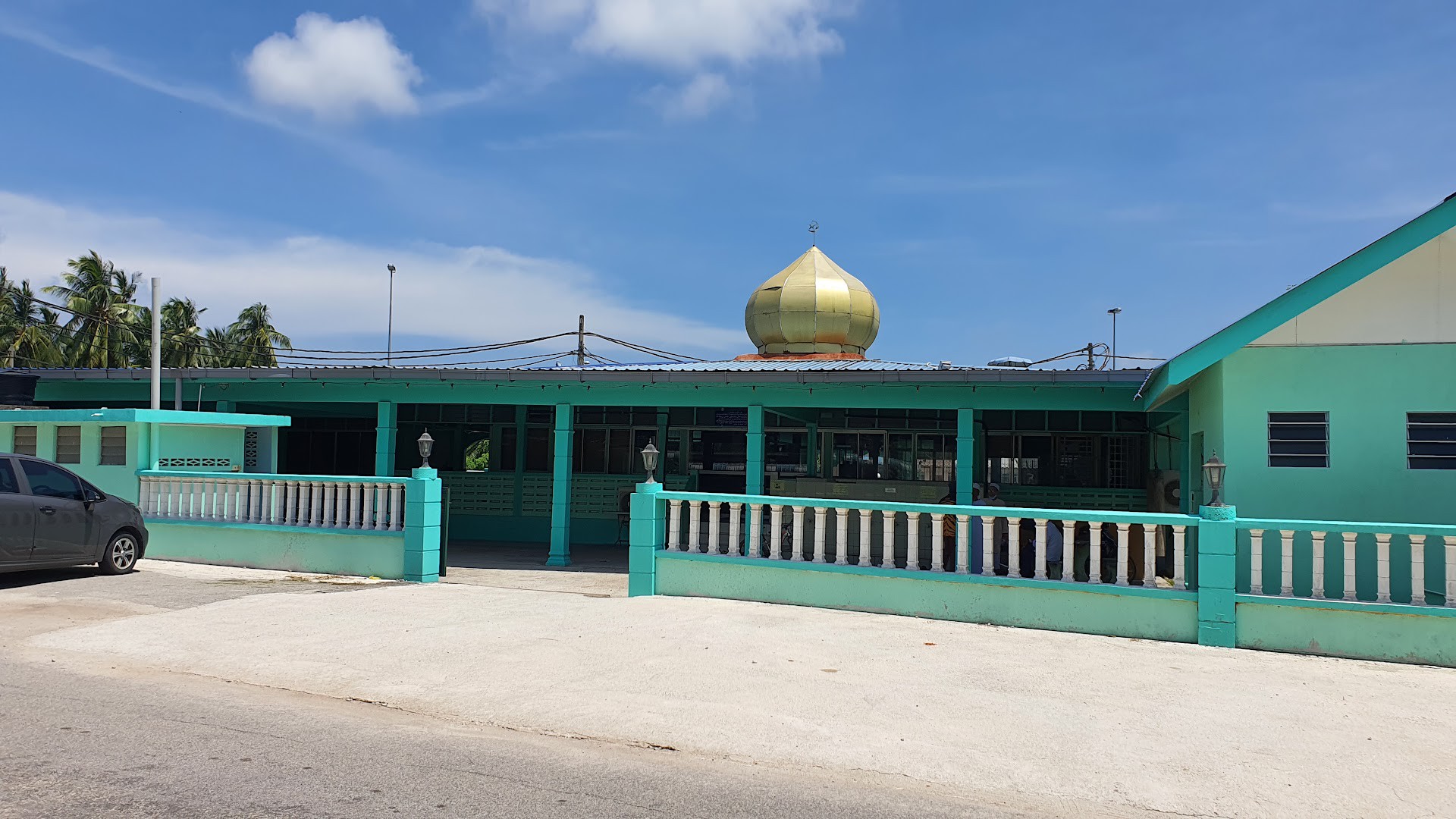 Gambar Masjid Simpang Lima