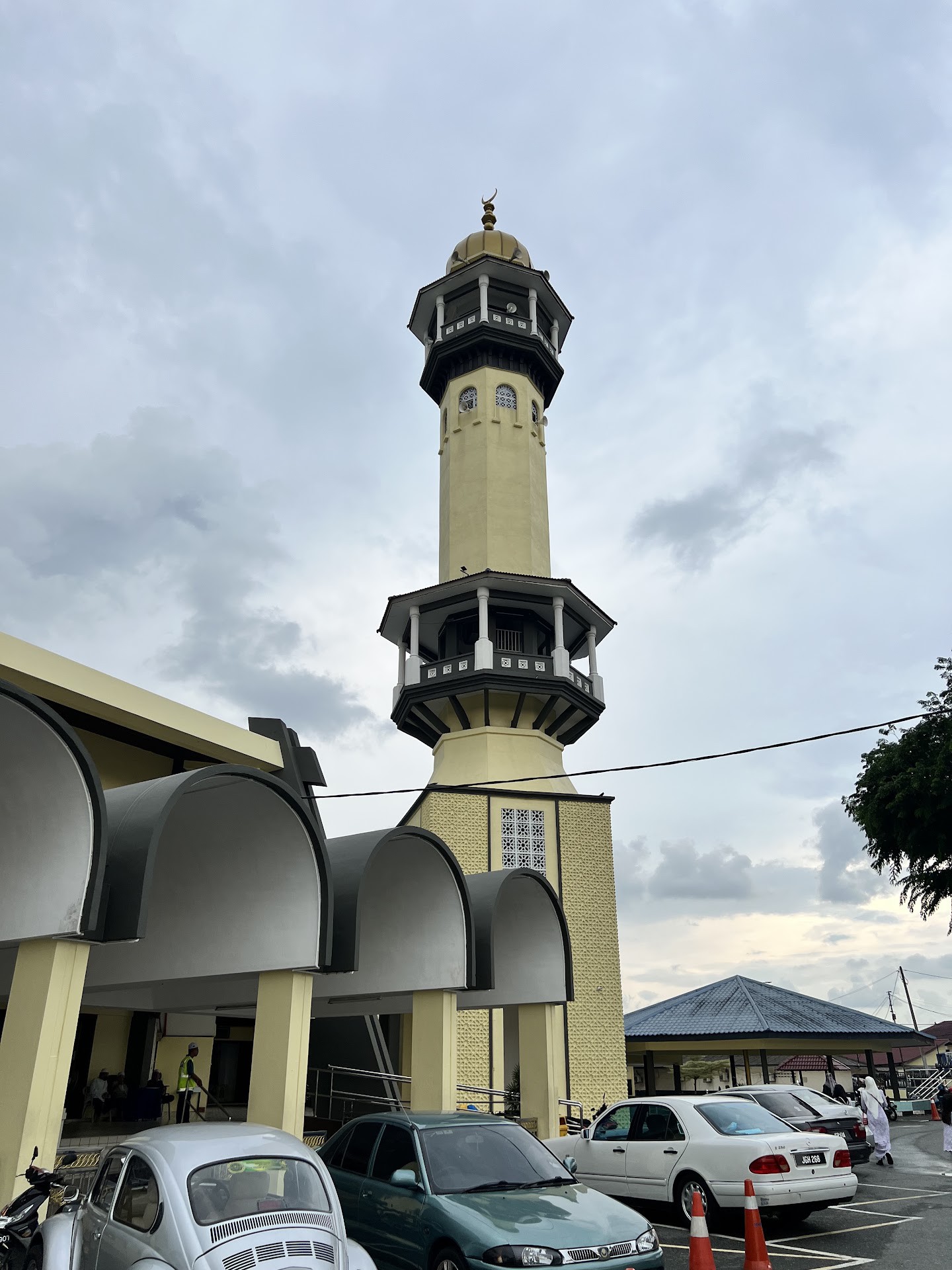 Gambar Masjid Kampung Melayu Majidee