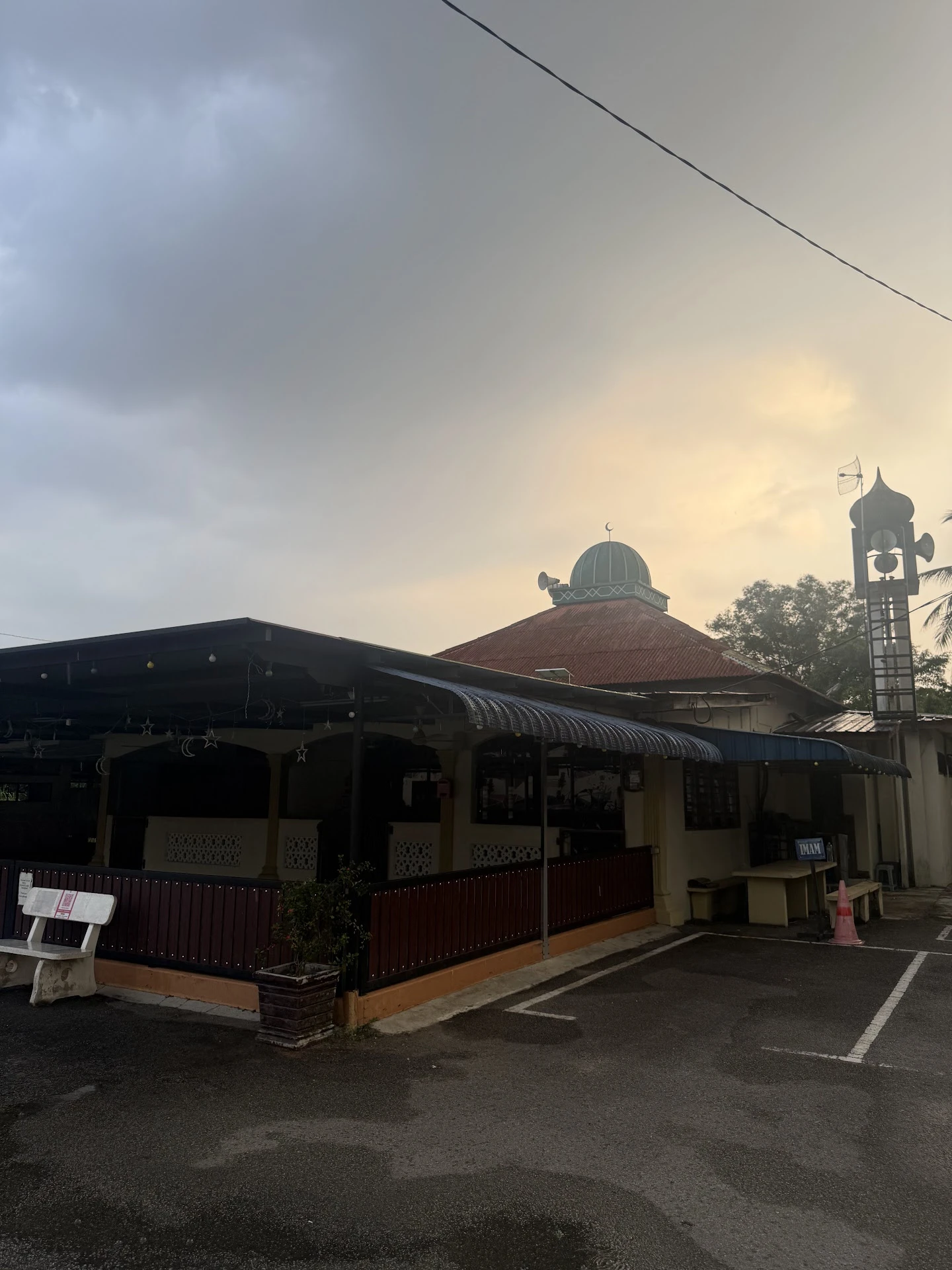 Gambar Masjid At-Taufiqiyah