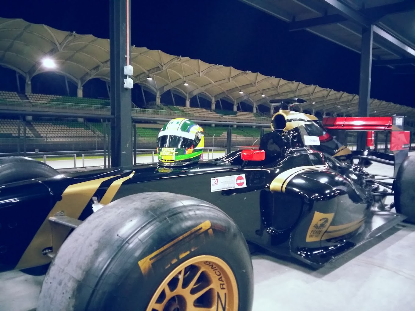 Gambar utama PETRONAS Sepang International Circuit