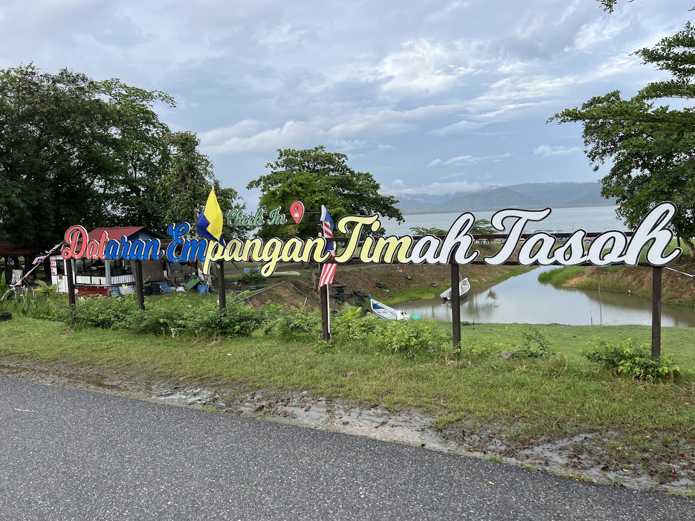 Gambar Tasik Timah Tasoh