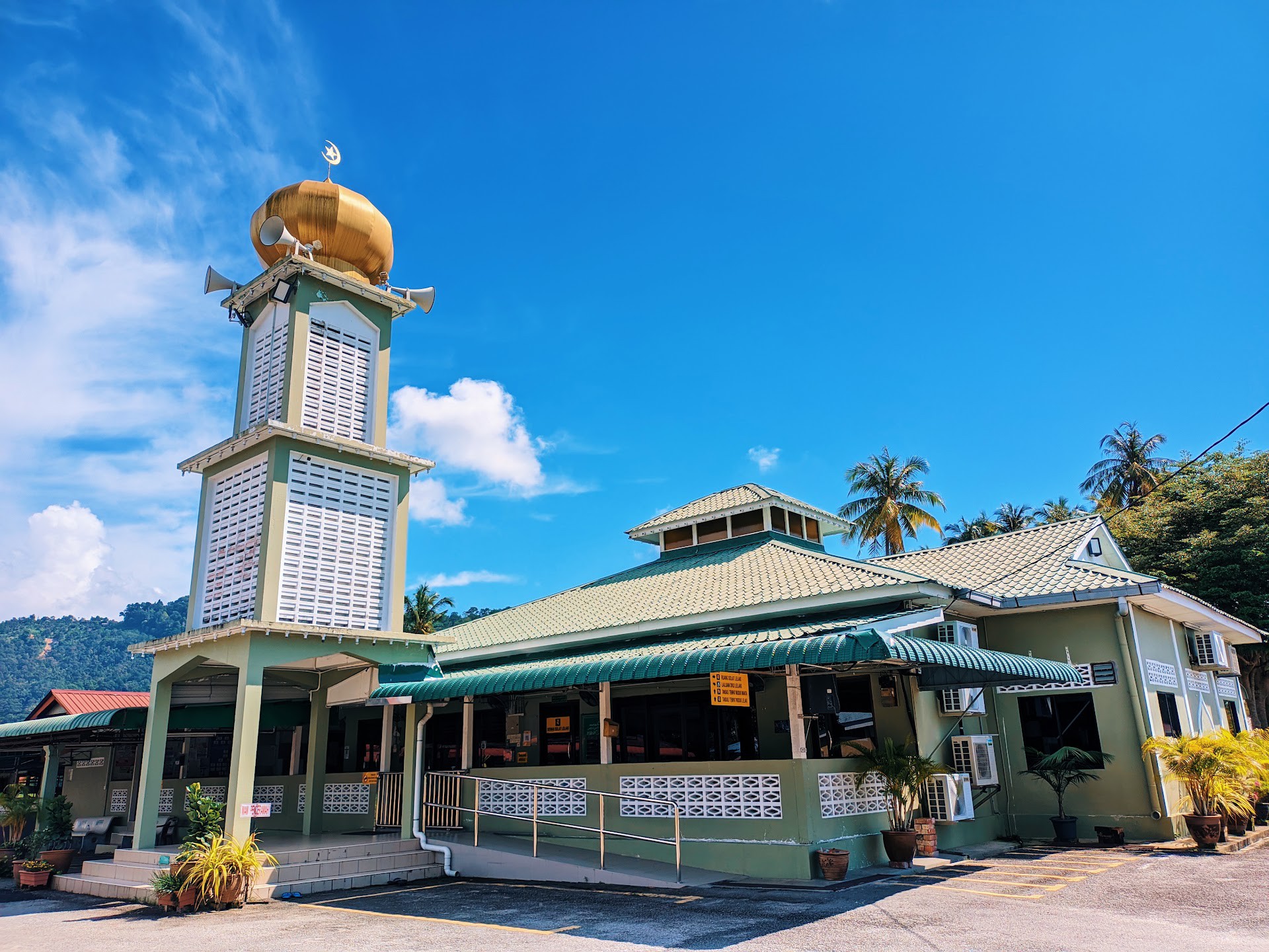 Gambar Masjid Kampong Perlis