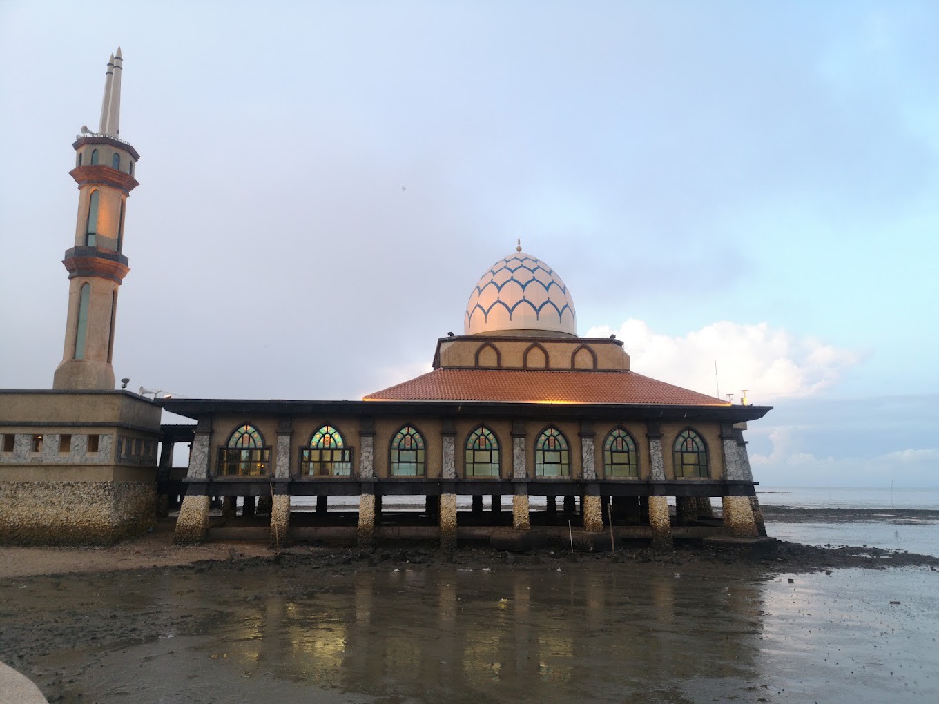 Gambar Masjid Al-Hussain