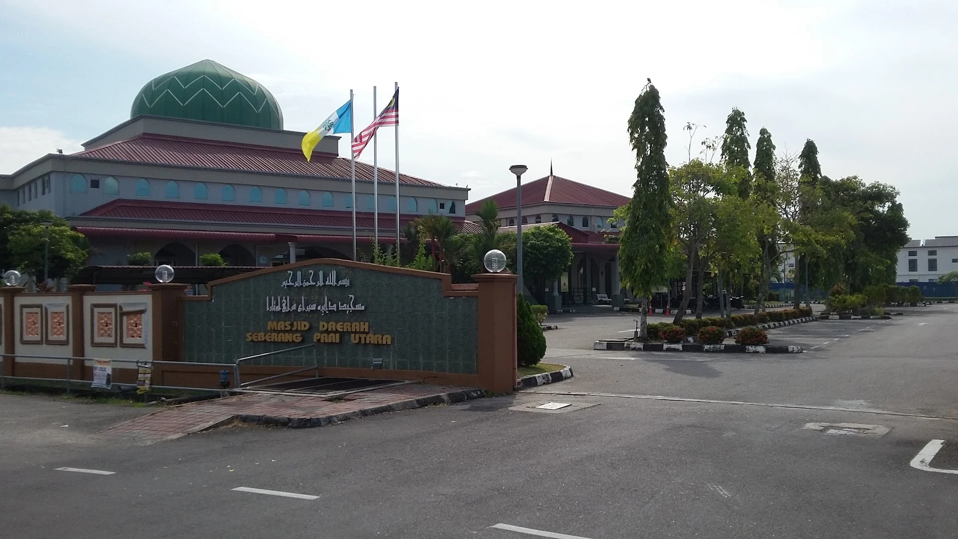 Gambar Masjid Daerah Seberang Perai Utara