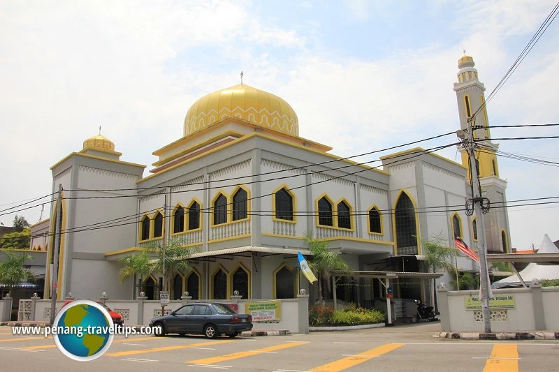 Gambar Masjid Telaga Air