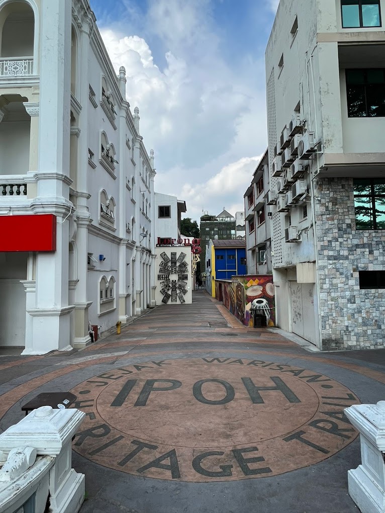 Gambar Menara Jam Peringatan Birch