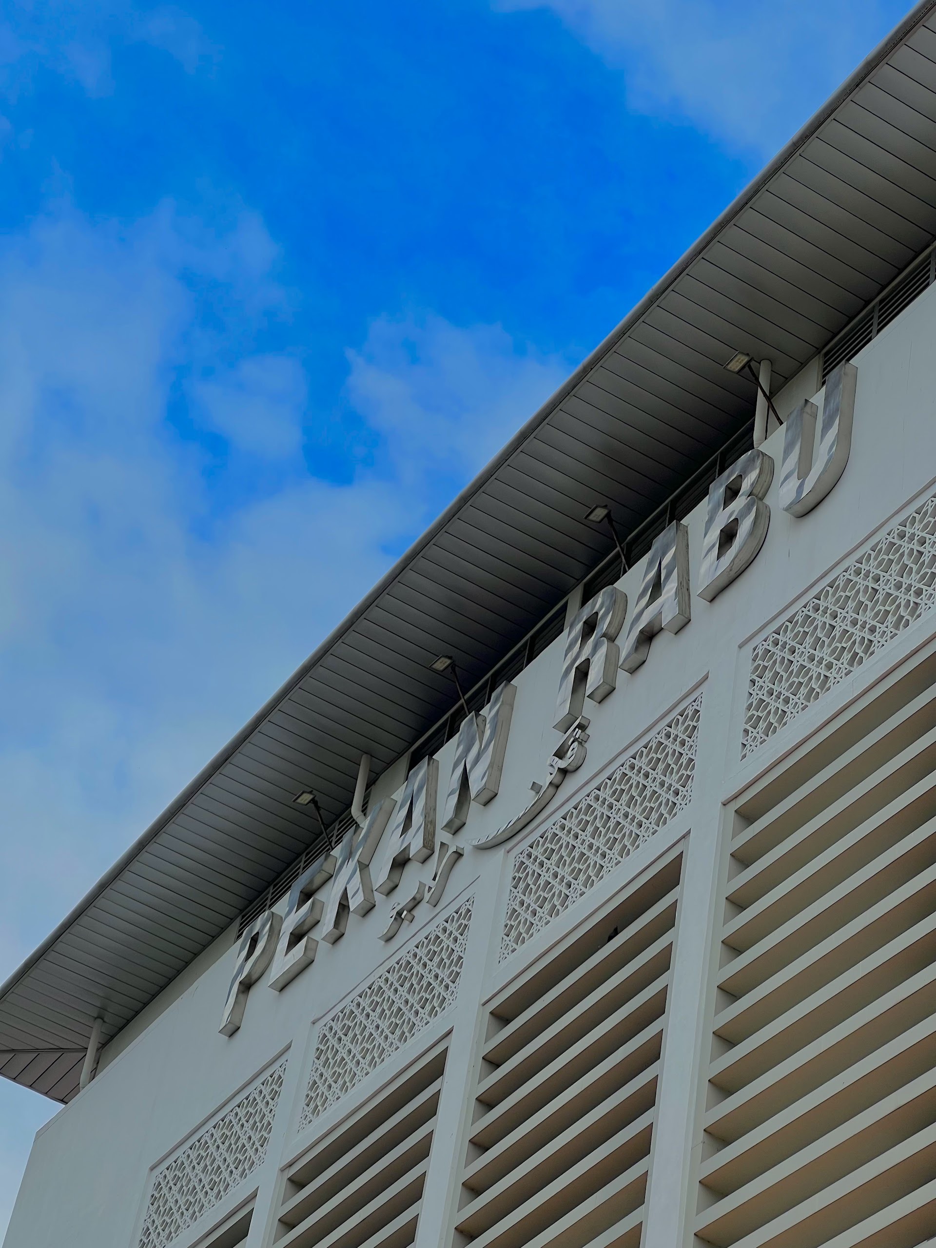 Gambar Kompleks Pekan Rabu