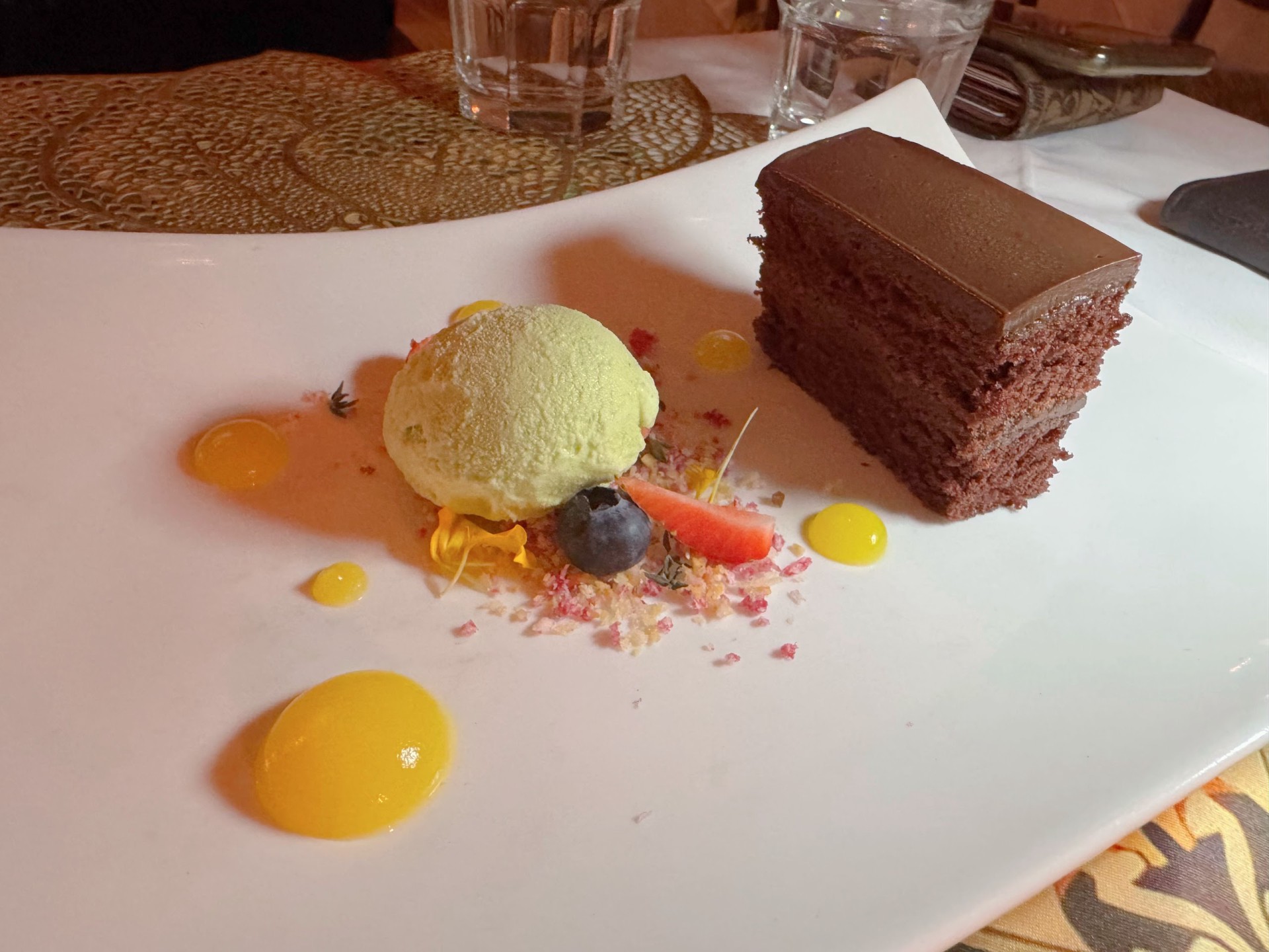 Suffolk House Restaurant — Sudut tambahan 2