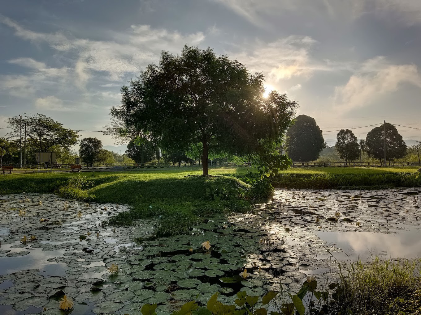 Gambar utama Taman Rekreasi Gunung Lang