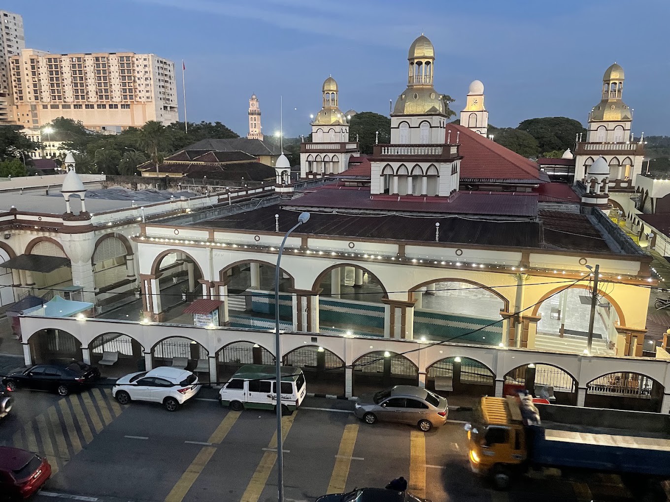 Gambar utama Masjid Muhammadi