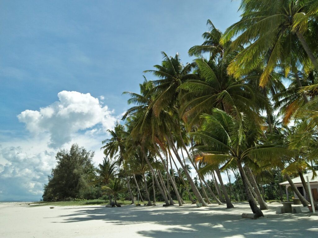 Gambar utama Pantai Melawi