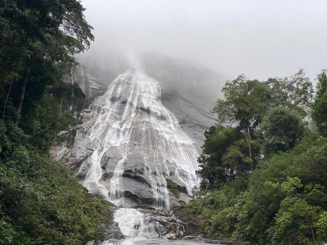Gambar Air Terjun Jelawang
