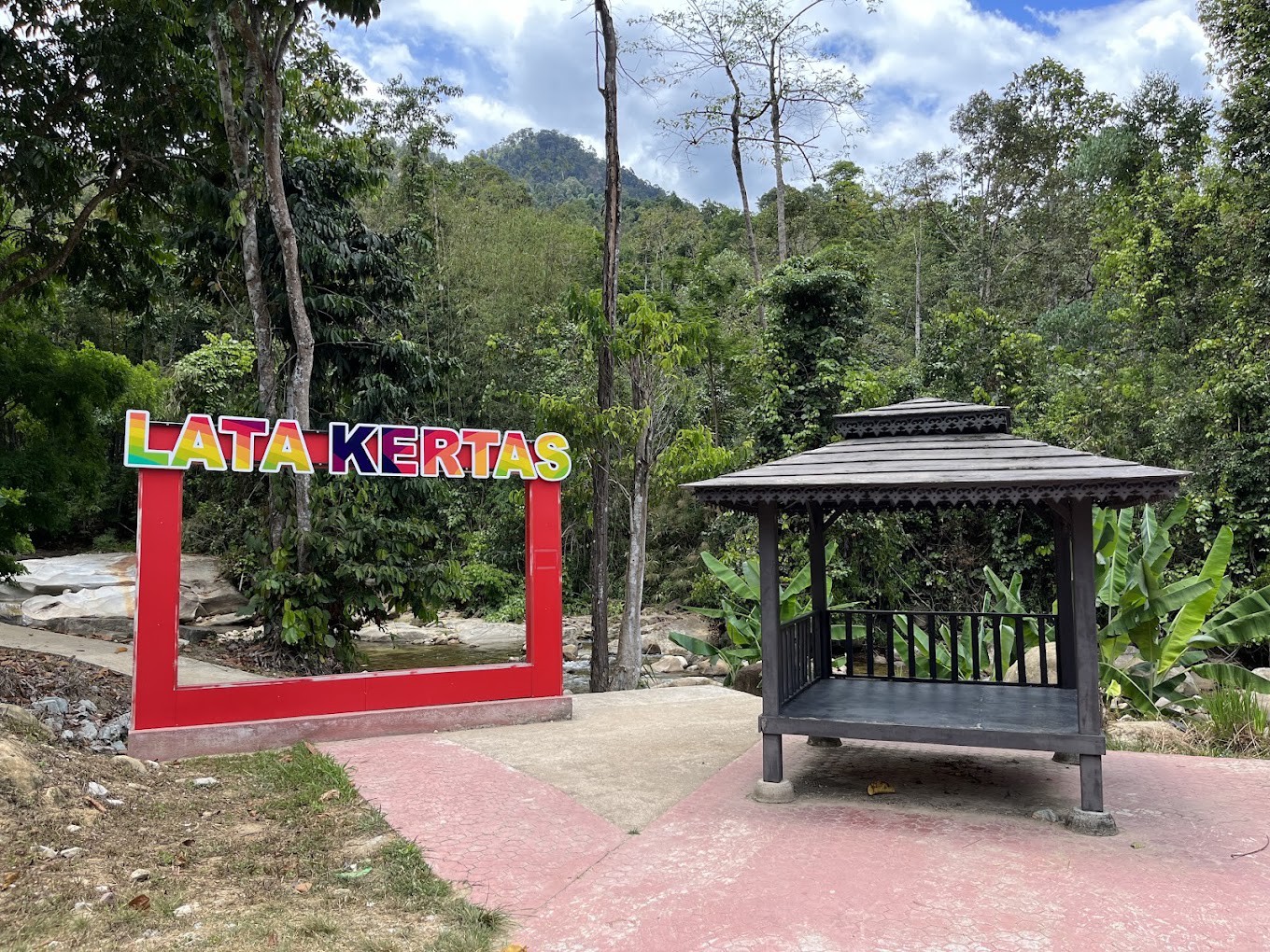 Gambar Lata Kertas