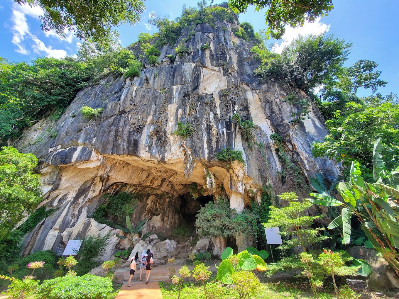 Gambar utama Gunung Reng
