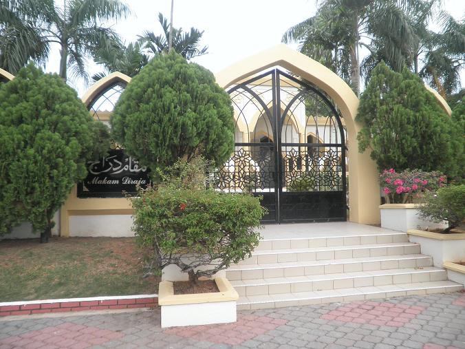 Gambar Makam Diraja Arau