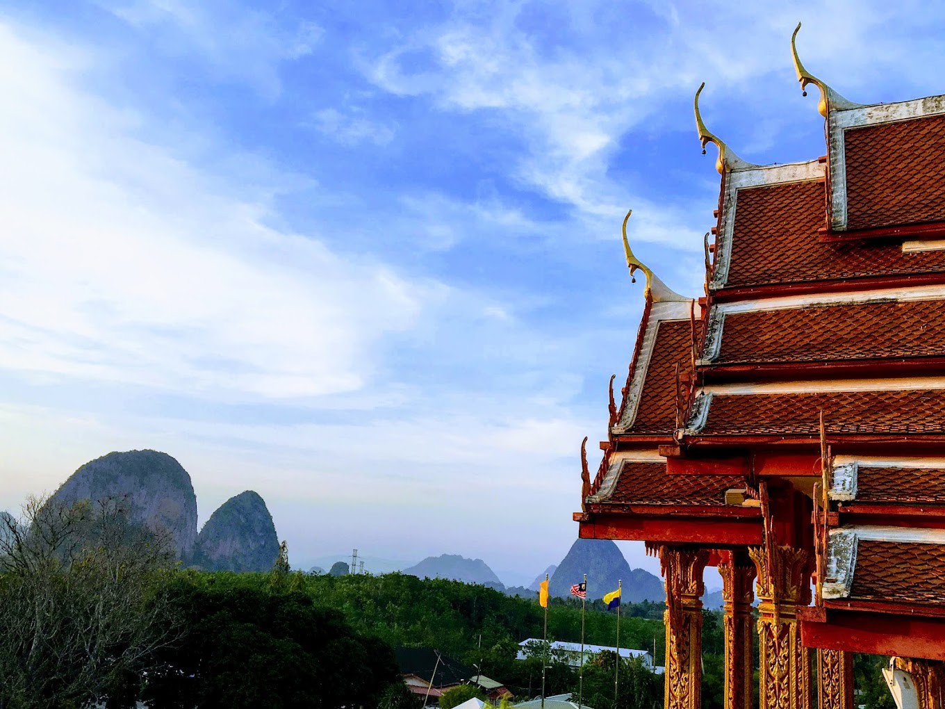 Gambar Wat Suwankhiri