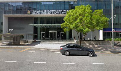 Gambar Surau As-Salam Immigration Department, MPI, Putrajaya.