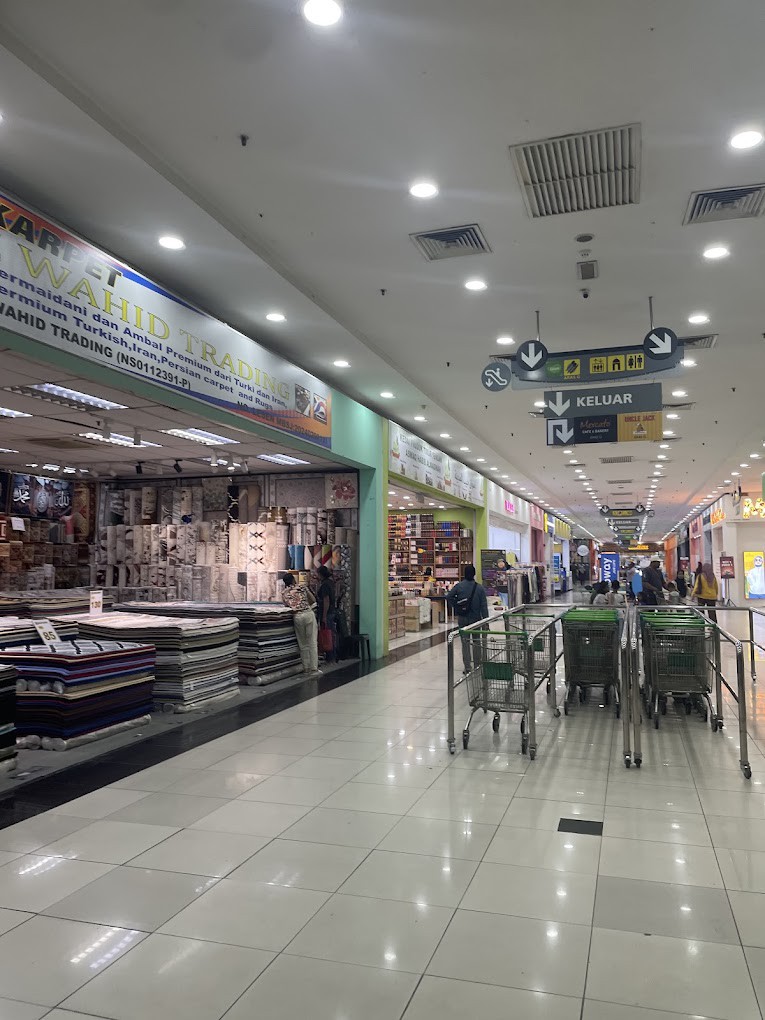 Gambar utama Giant Seri Kembangan