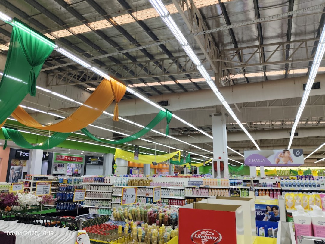 Gambar utama Giant Seri Kembangan