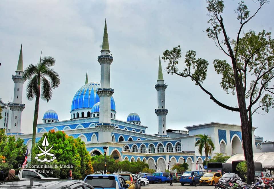 Gambar Masjid Negeri Sultan Ahmad 1