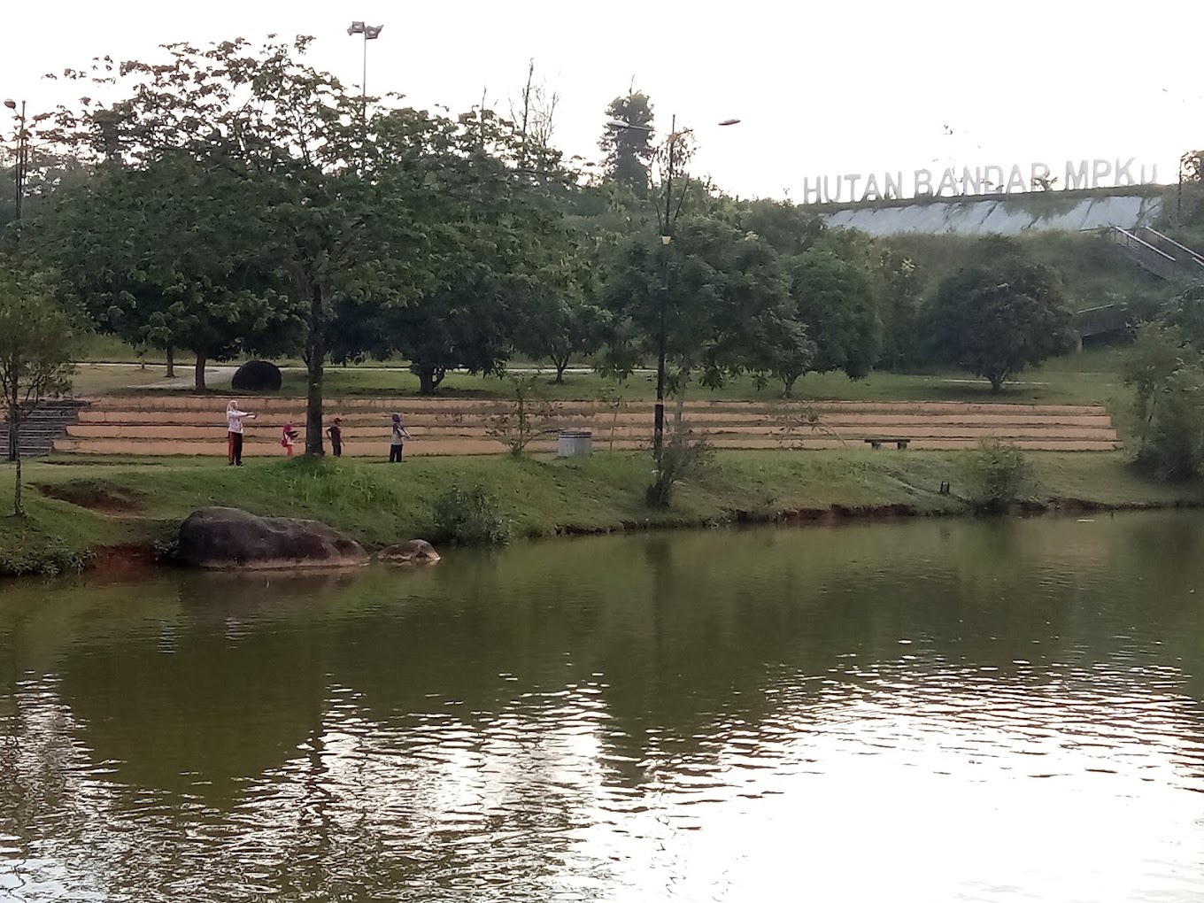 Gambar Hutan Bandar Putra Kulai