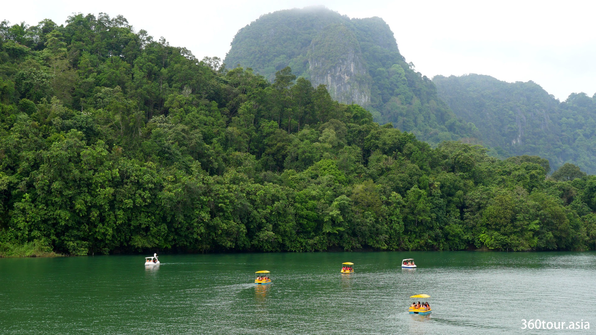 Gambar Tasik Biru Bau