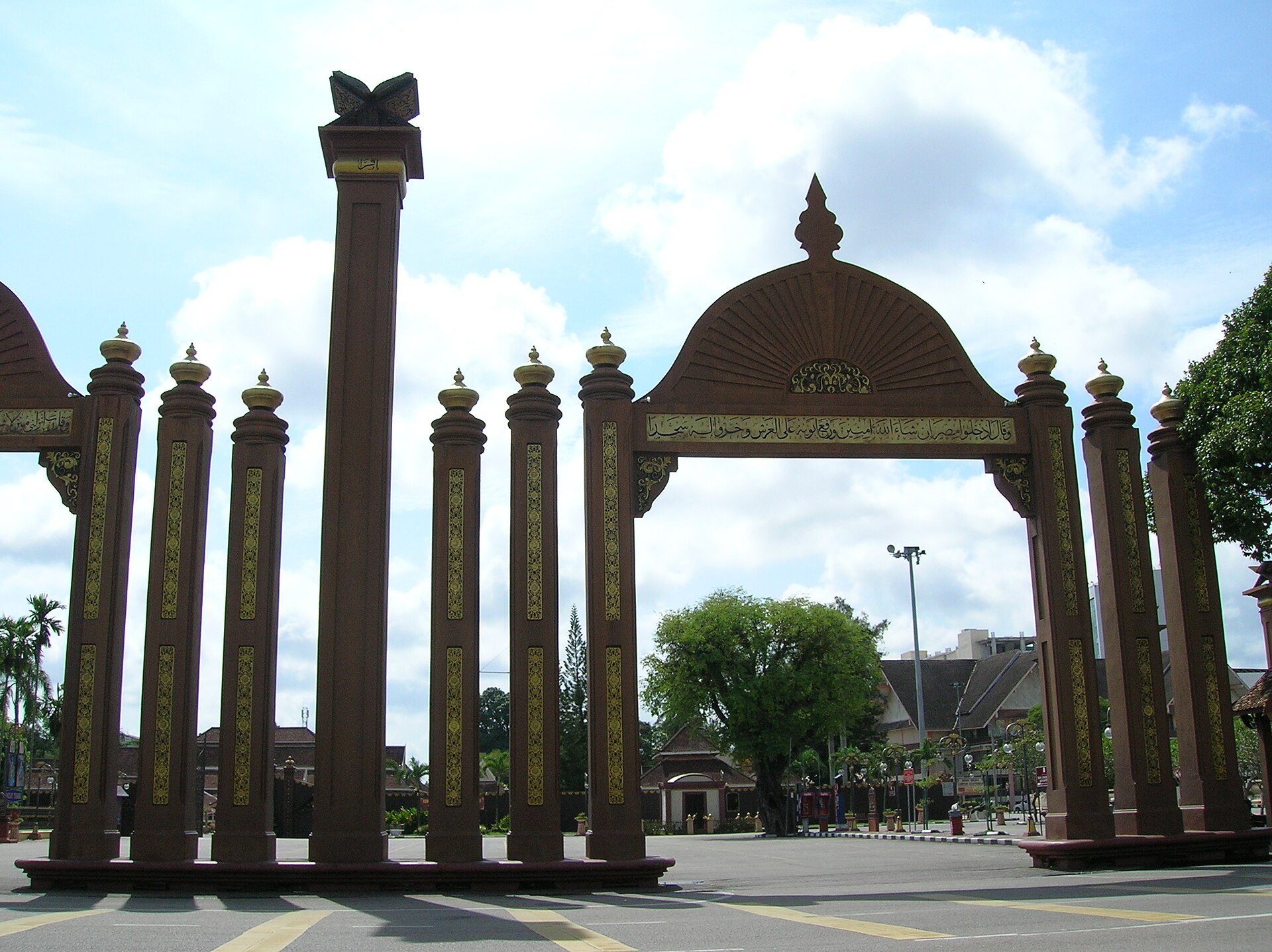 Pintu gerbang Istana Jahar, Kota Bharu